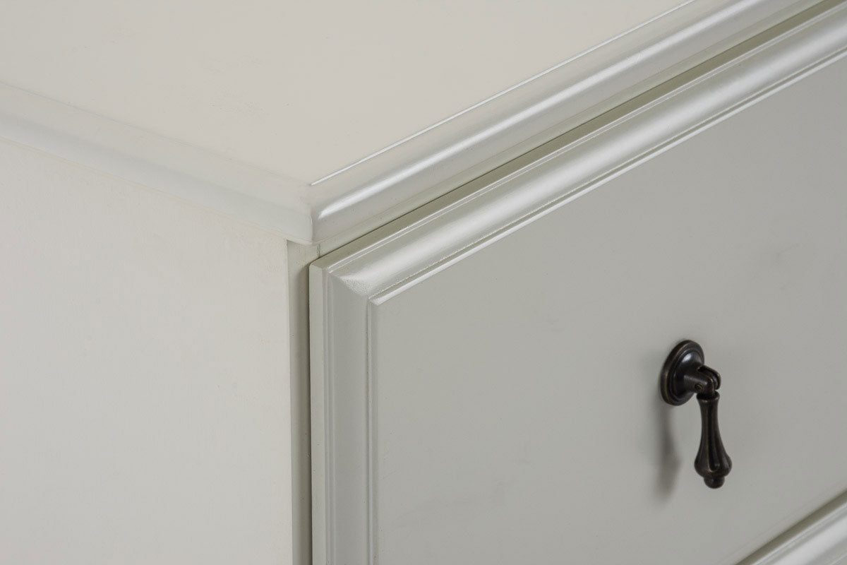 Commode Trival (4)