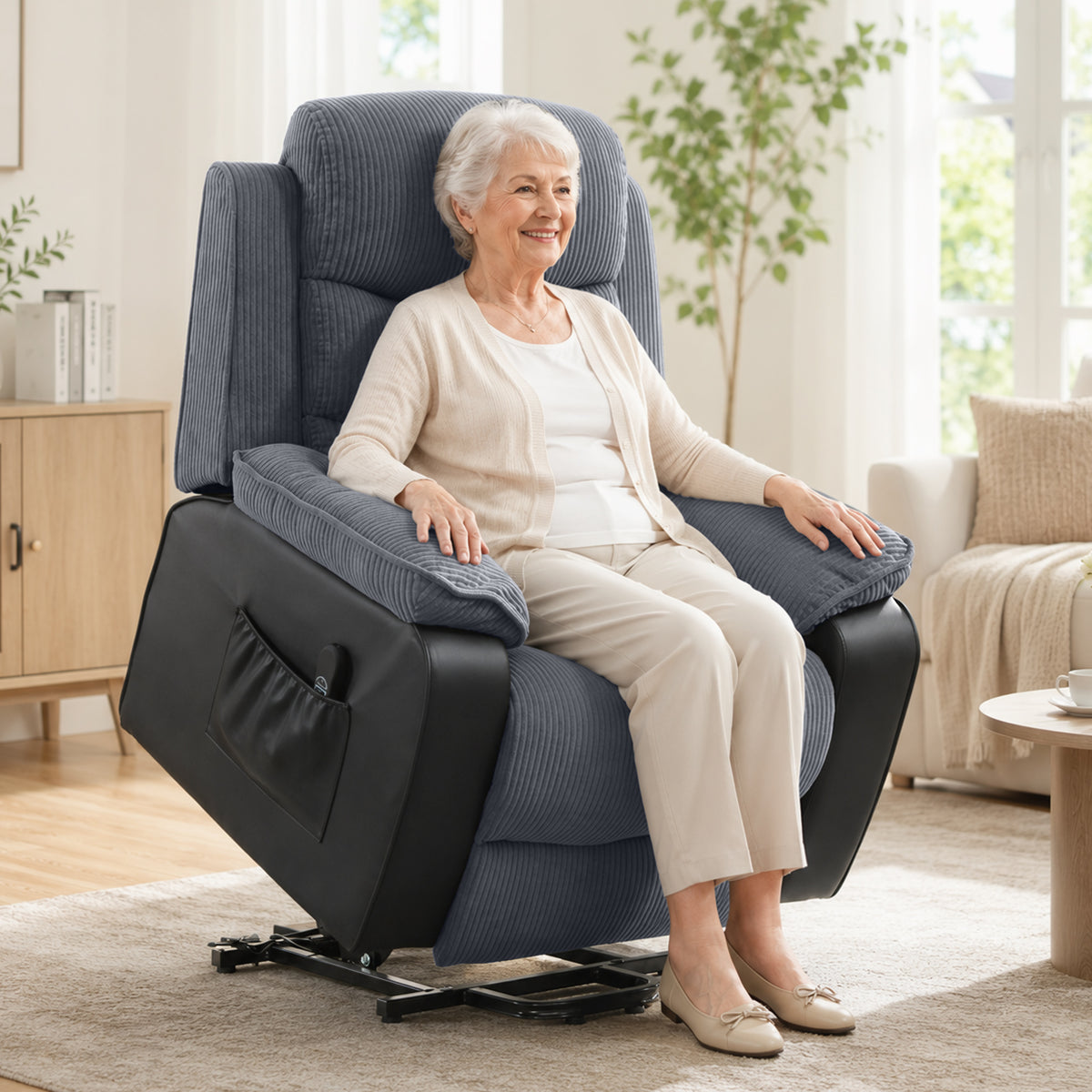 Sta-op-fauteuil met zachte corduroy bekleding, relaxfauteuil met afstandsbediening en zijvakken, donkergrijs (2)