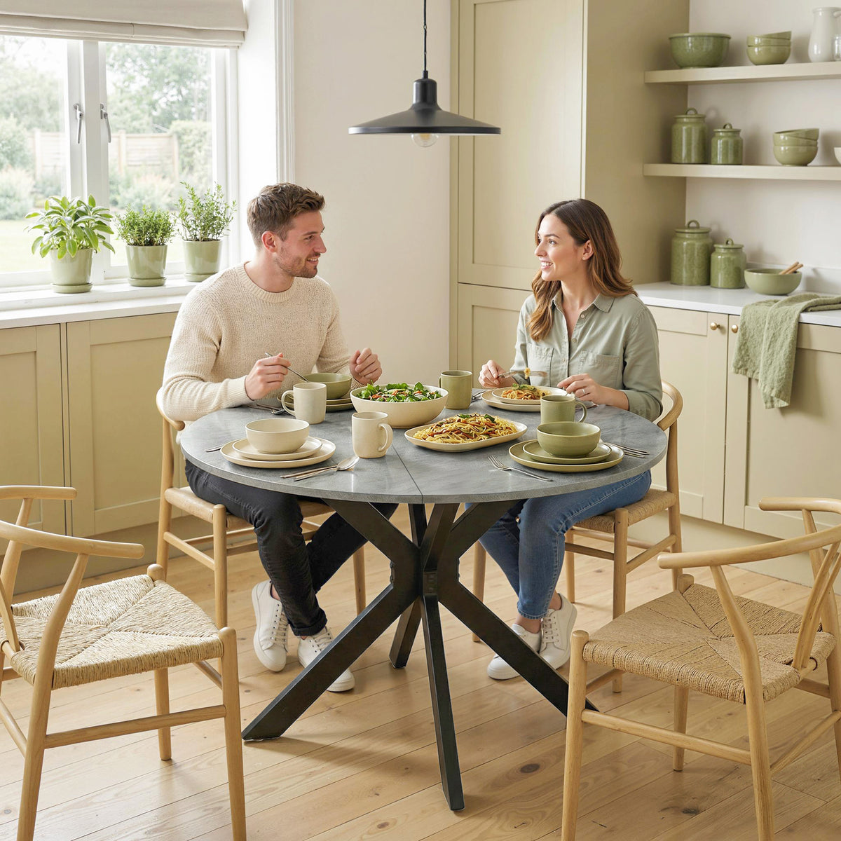 Opklapbare eettafel voor 2-6 personen, ronde klaptafel met dubbel X-stalen frame, dik tafelblad, cementgrijs (2)
