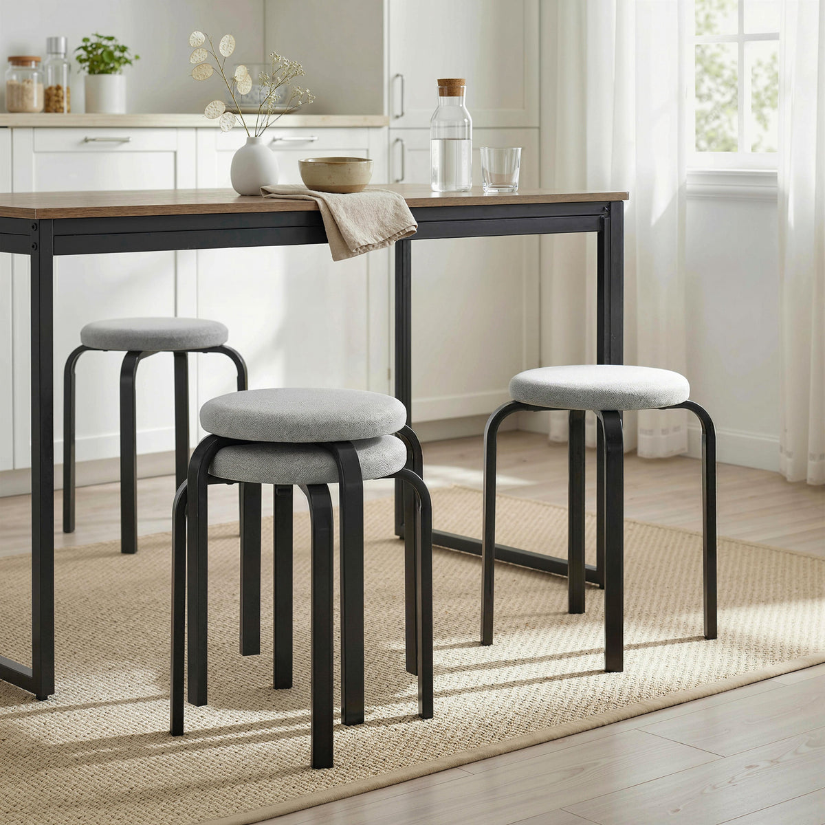 Set van 4 stapelbare krukken, moderne gestoffeerde ronde krukken zonder rugleuning voor keuken, eetkamer, grijs (2)