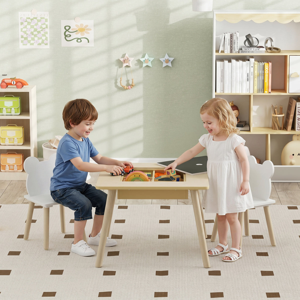 Kindertafel met 2 stoeltjes, kindermeubelset met opbergruimte en rugleuning in de vorm van een beer voor (2)