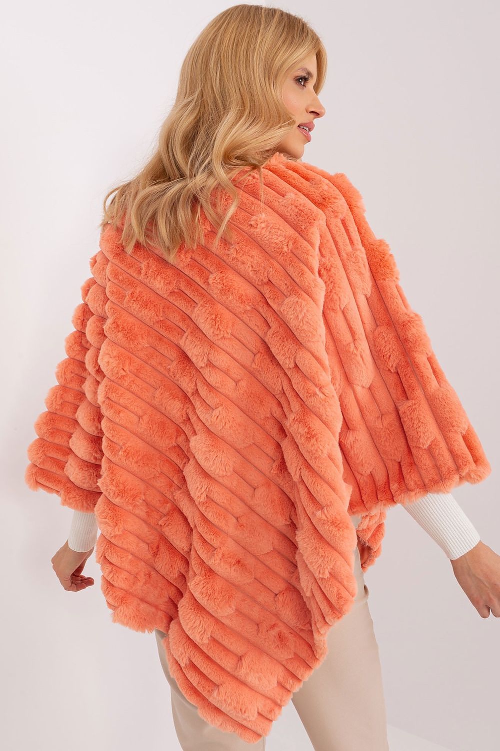  Poncho model 190857 Wool Fashion Italia 