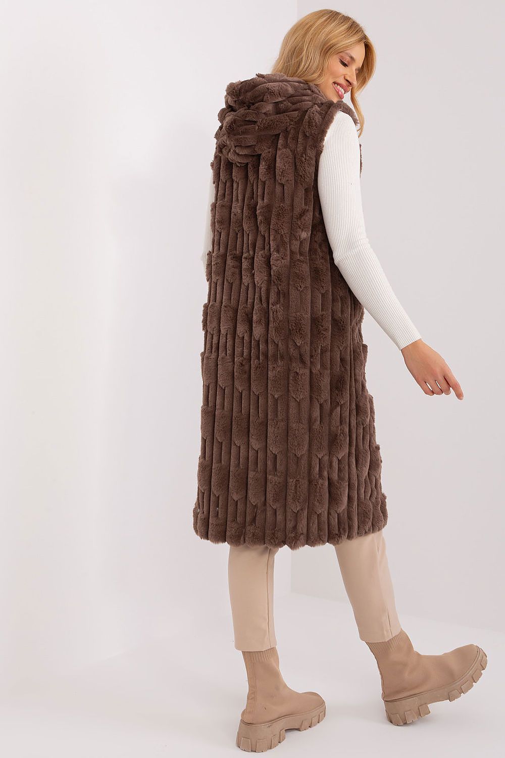  Weste model 190868 Wool Fashion Italia 