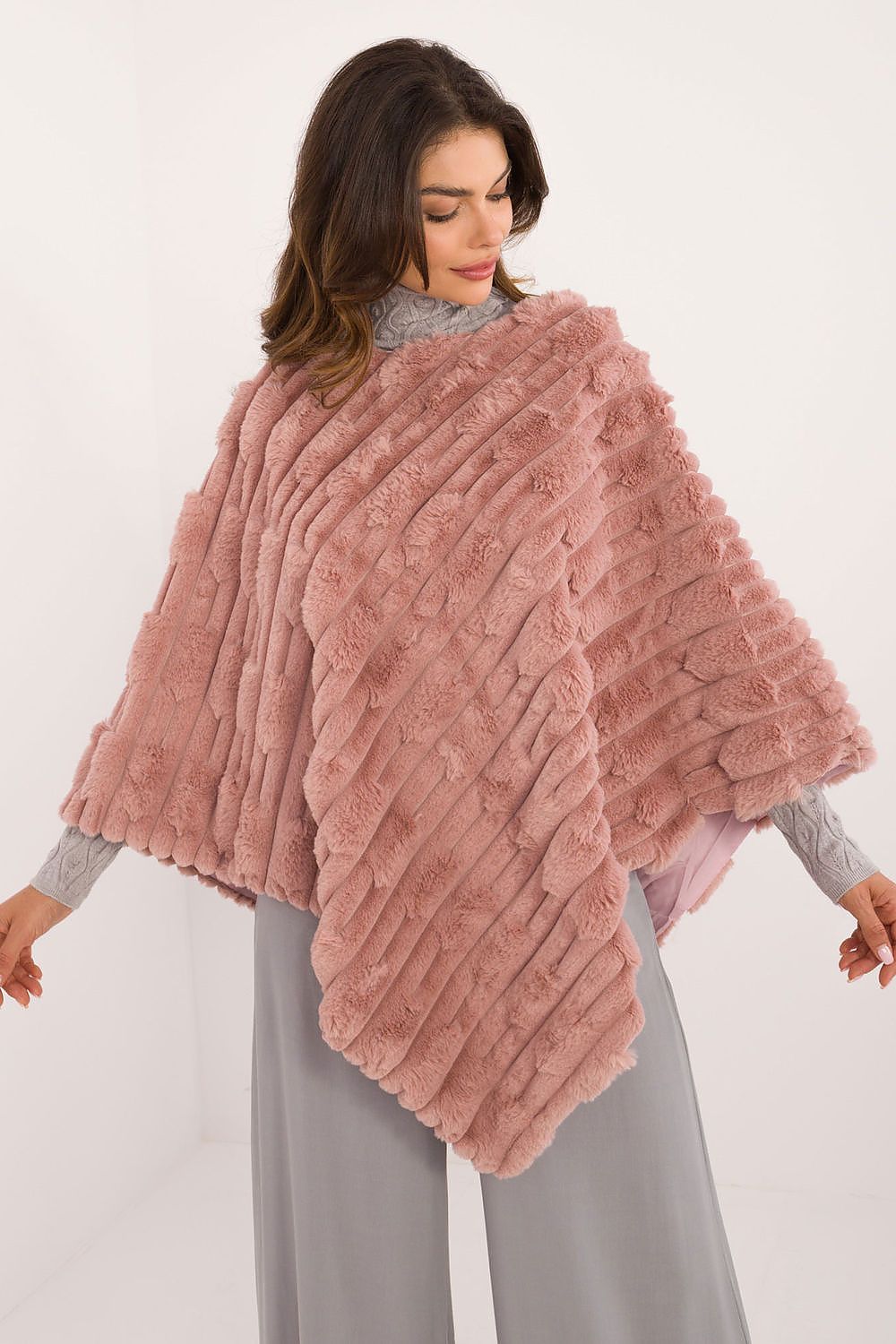  Poncho model 200205 Wool Fashion Italia 