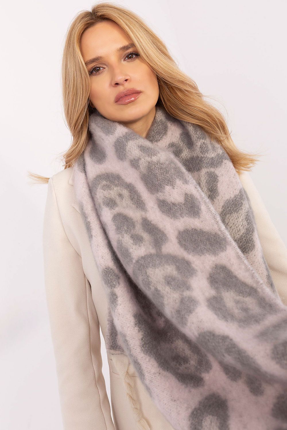  Schal model 205960 Wool Fashion Italia 