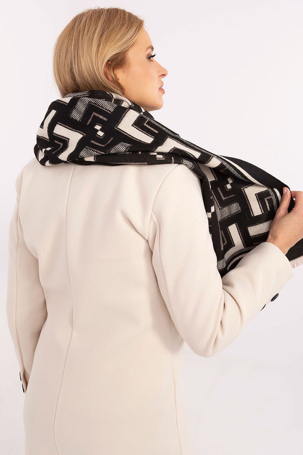  Schal model 205965 Wool Fashion Italia 