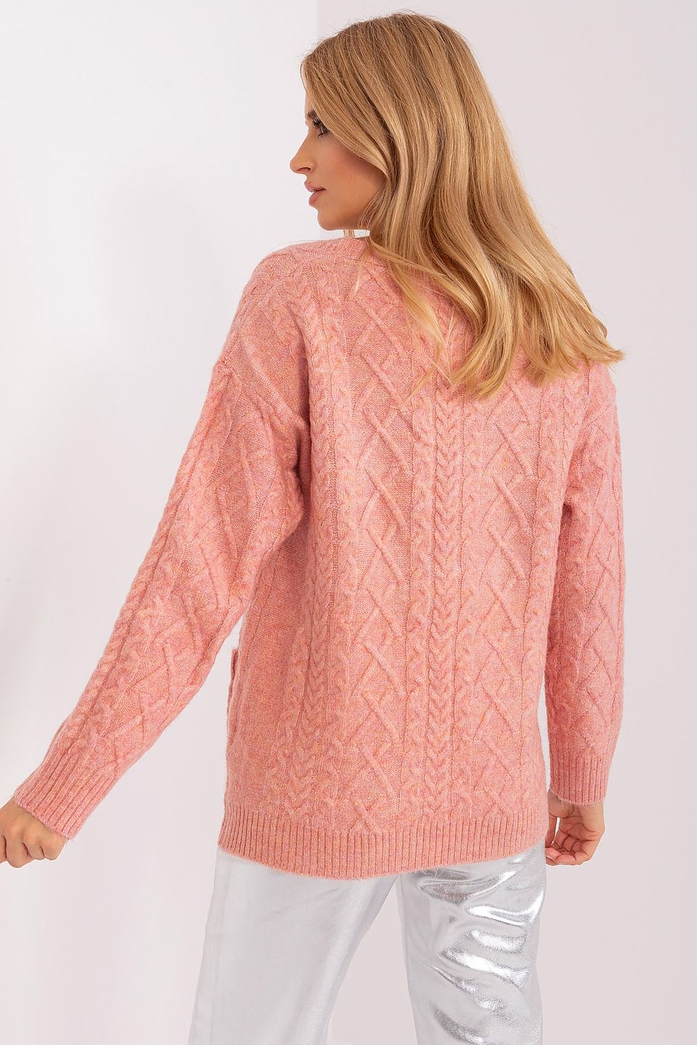  Cardigan model 186745 AT 
