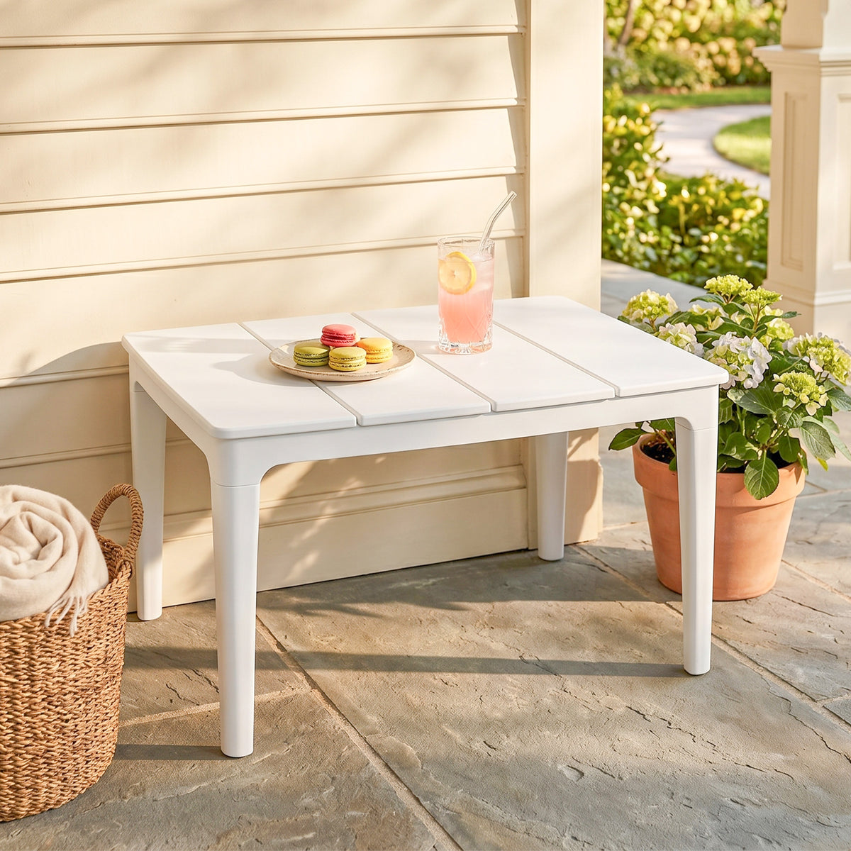 Bijzettafel 70 x 53 cm weerbestendig tuintafel van kunststof rechthoekig balkontafel 35 kg belastbaar crèmewit (2)