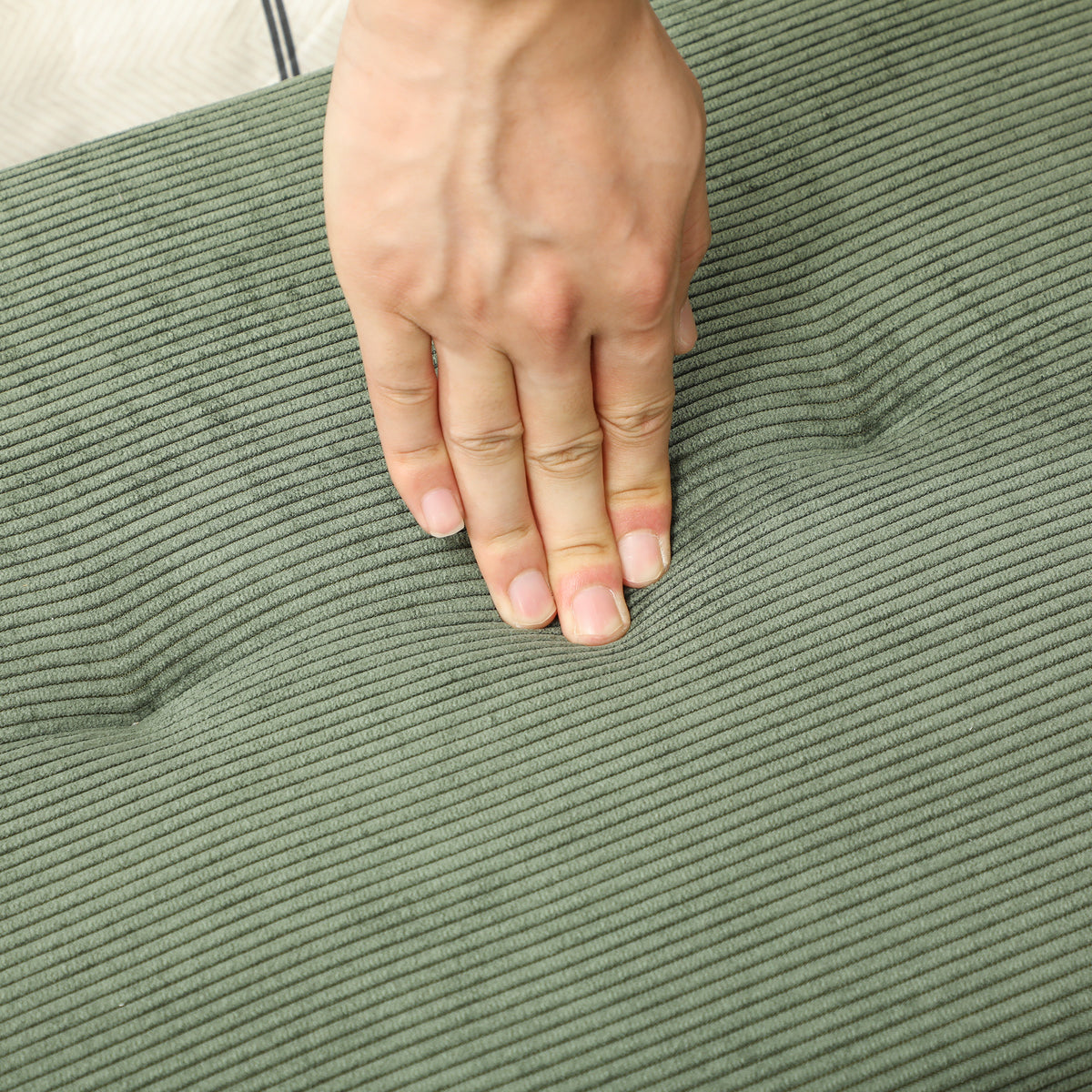 Gestoffeerde bank met ribfluwelen bekleding, bedbank met metalen poten, schoenenbank 100 x 36 x 45 cm groen (8)
