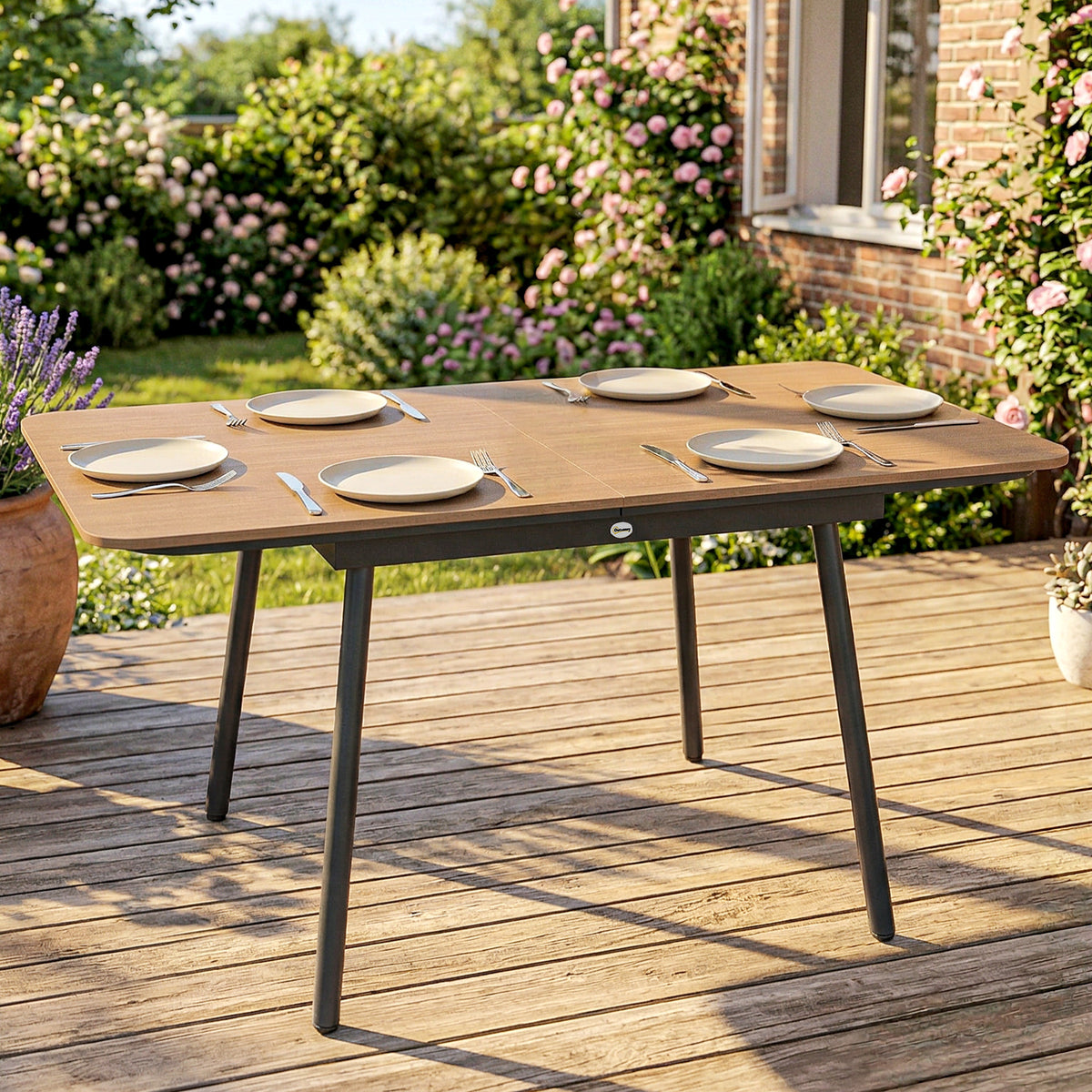 Tuintafel 140 x 80 cm voor 6 personen roestbestendige outdoor eettafel met WPC-tafelblad Verstelbare poten, teak (2)